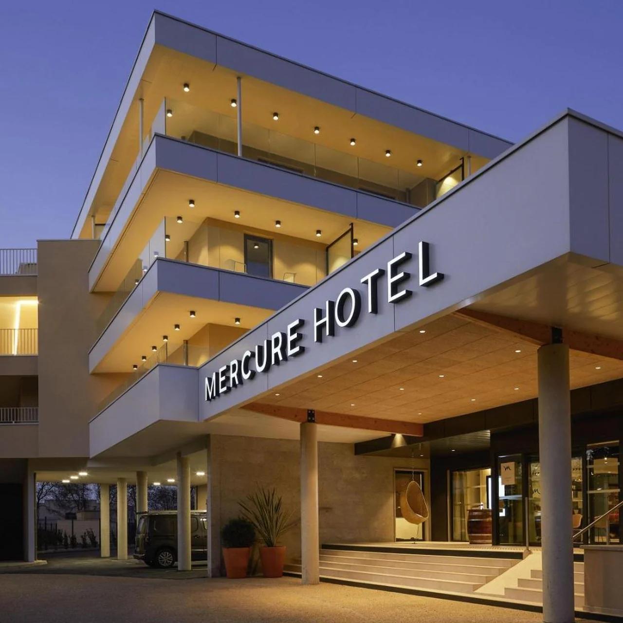 Mercure Avignon TGV Hotel & Spa photo