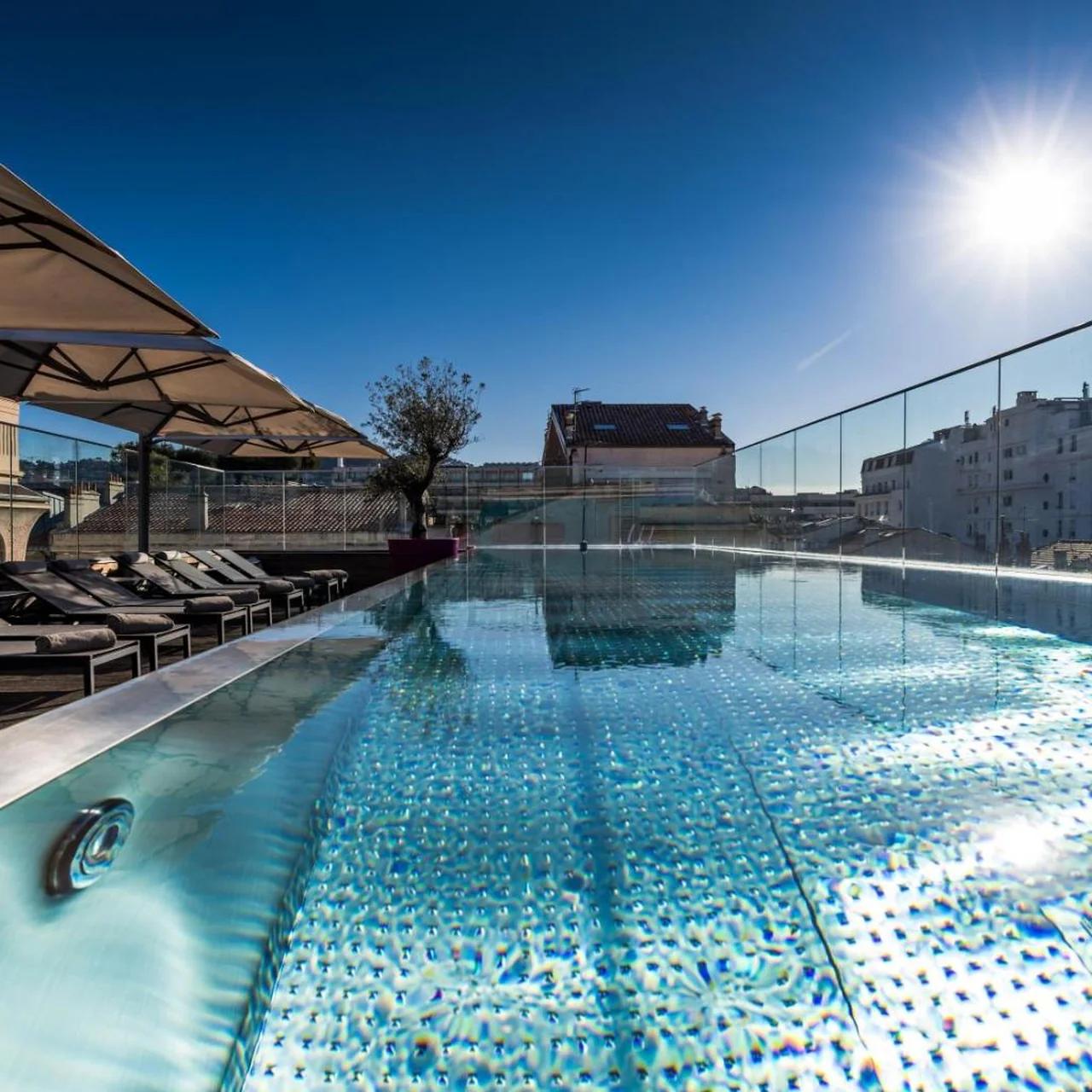 Five Seas by Inwood Hotels photo