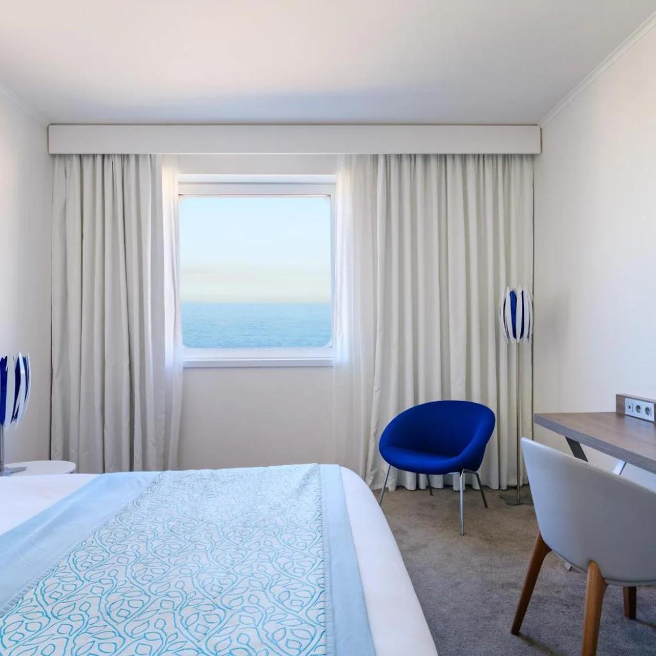 Golden Tulip Marseille Euromed photo