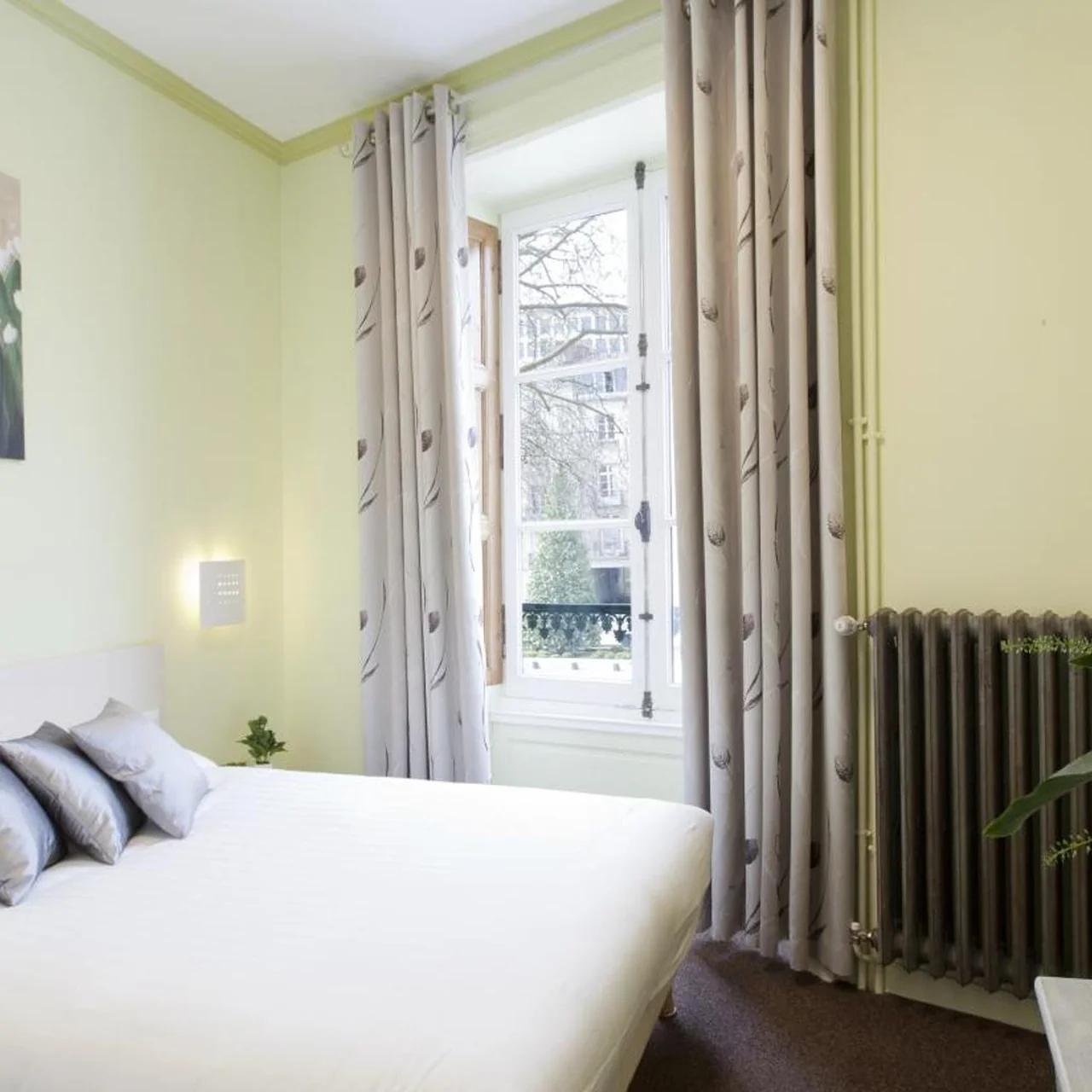 Logis Hôtel Duquesne foto