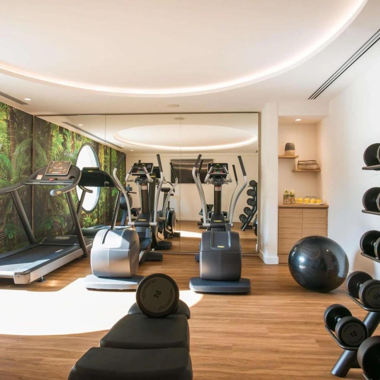 Croisette Beach Hotel Cannes - MGallery Collection photo
