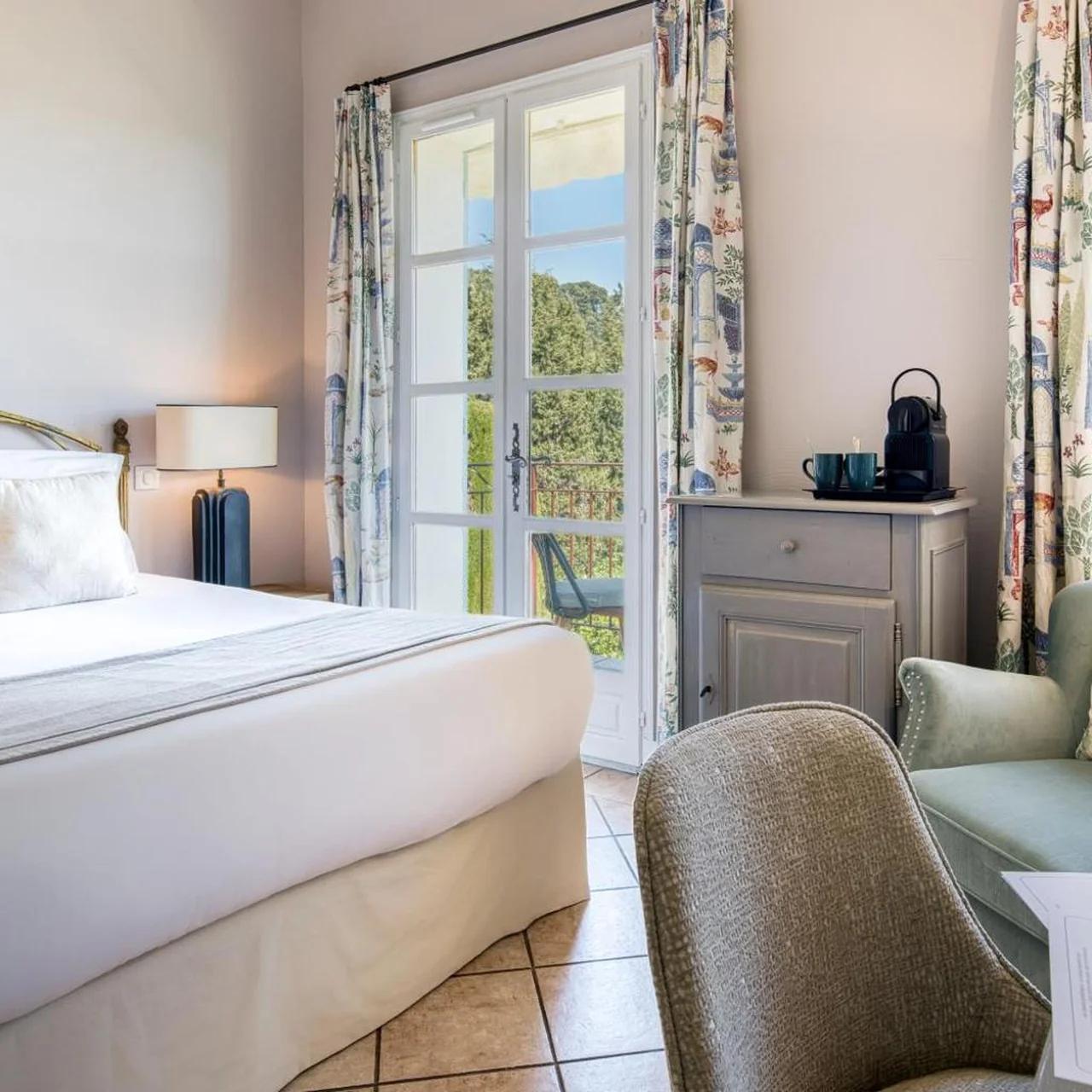 Hôtel La Grande Bastide photo