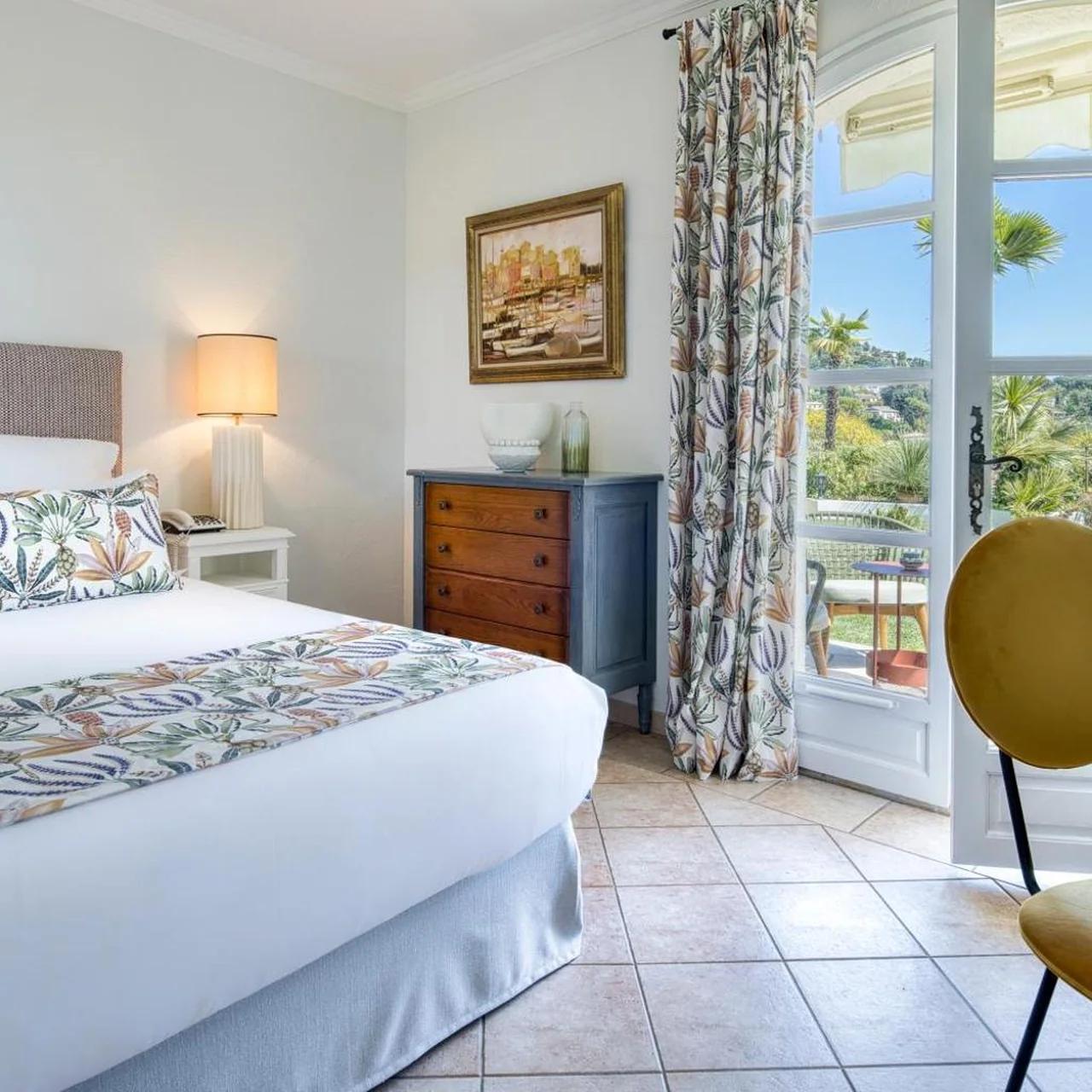 Hôtel La Grande Bastide photo
