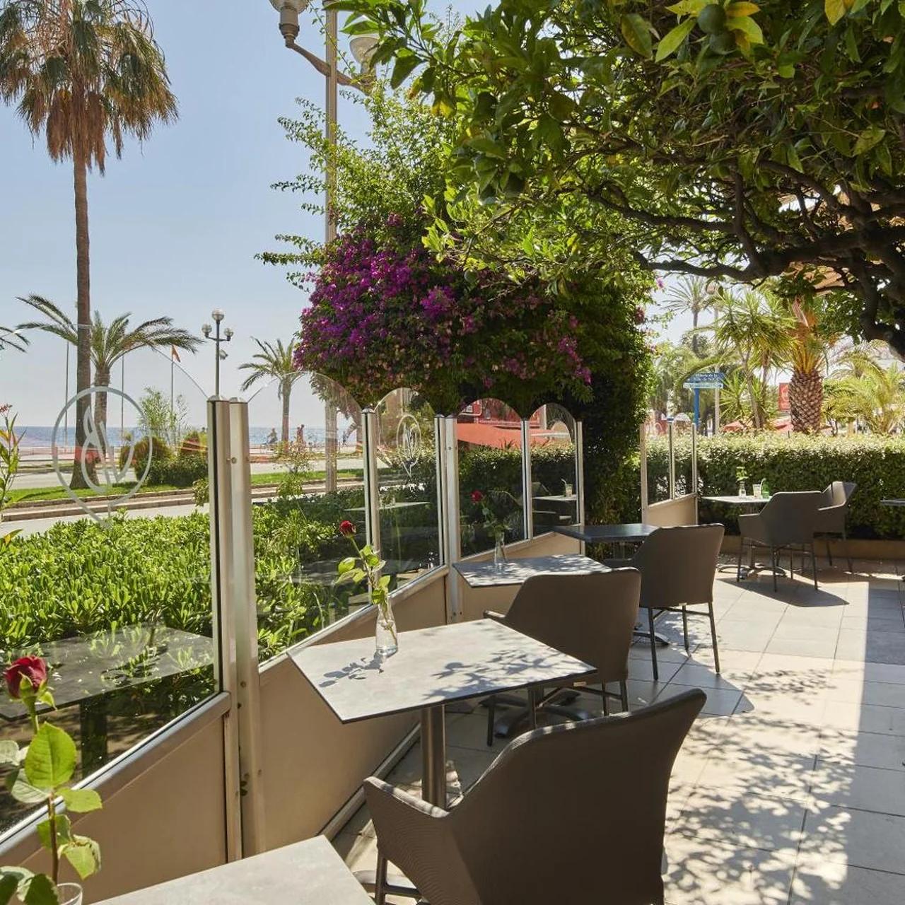 Hôtel Le Royal Promenade des Anglais photo
