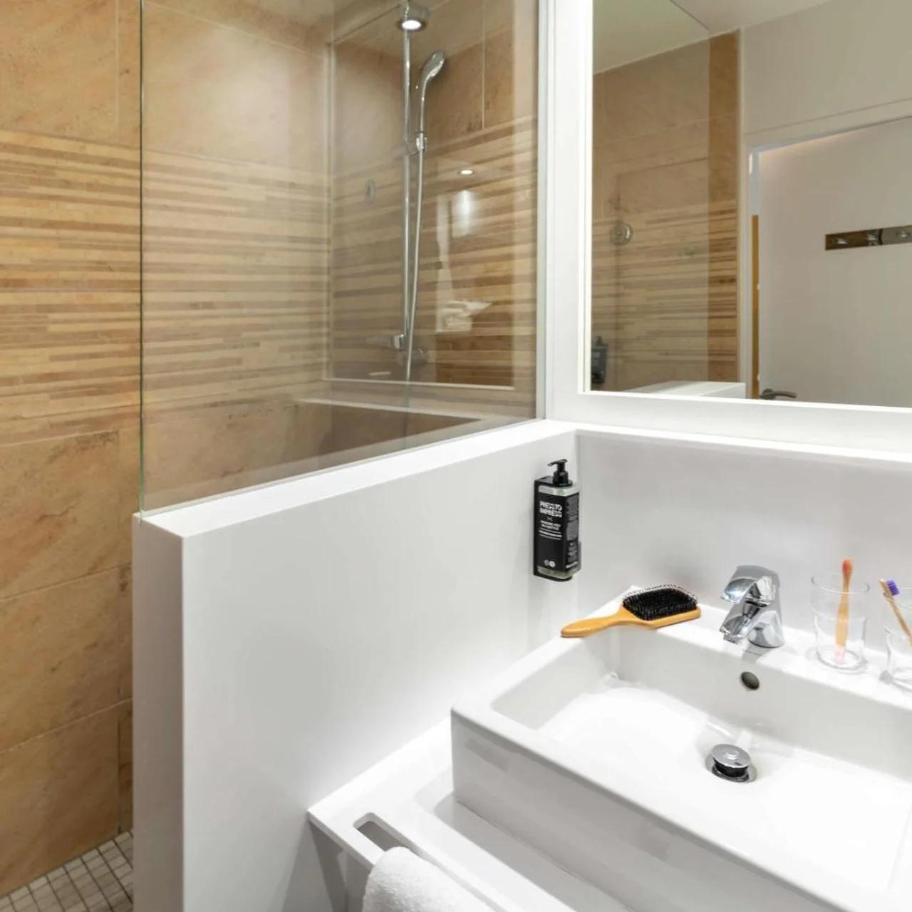 ibis Styles Biarritz Plage photo