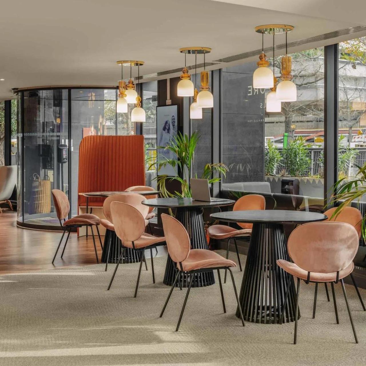 Mercure Paris Gare Montparnasse TGV photo