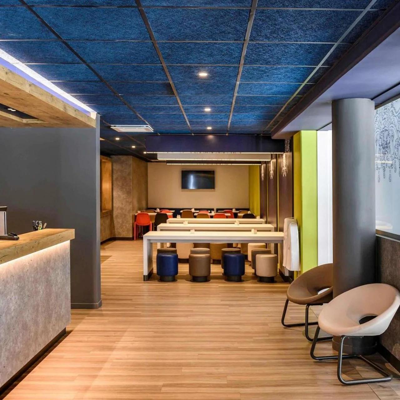 ibis budget Saint-Étienne Centre Gare Châteaucreux photo