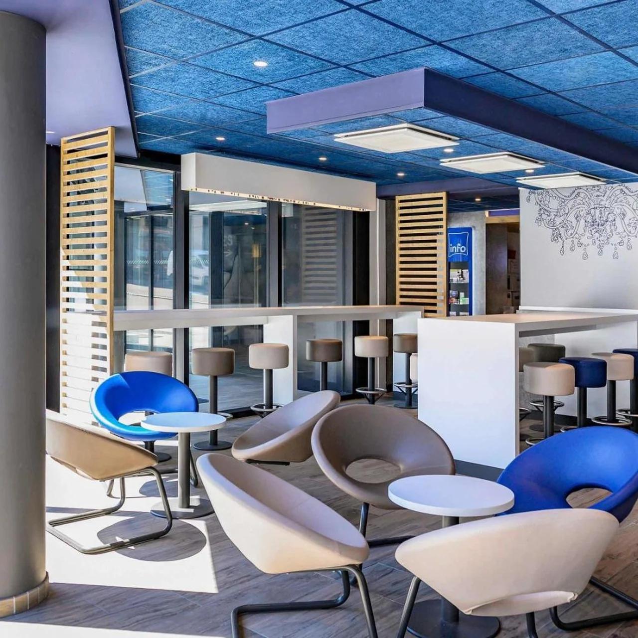 ibis budget Saint-Étienne Centre Gare Châteaucreux photo