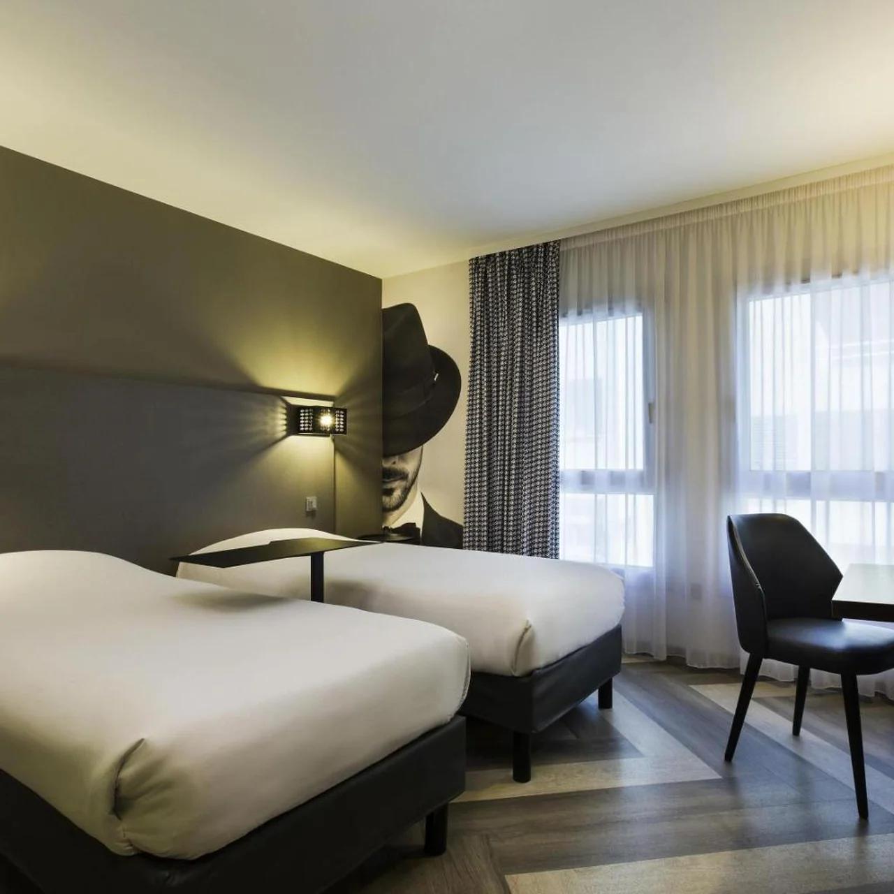 Ibis Styles Nice Centre Port photo