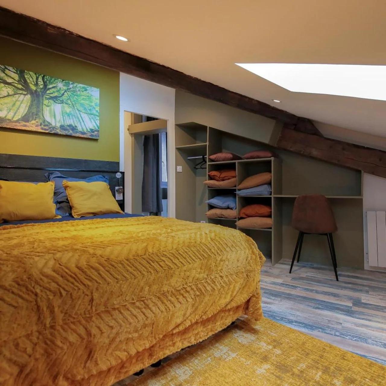 La Forêt, T2 hypercentre chic et cosy, Wifi par SOVALFI