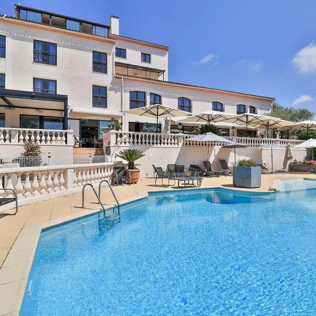 Logis Hotel Perla Riviera & Restaurant