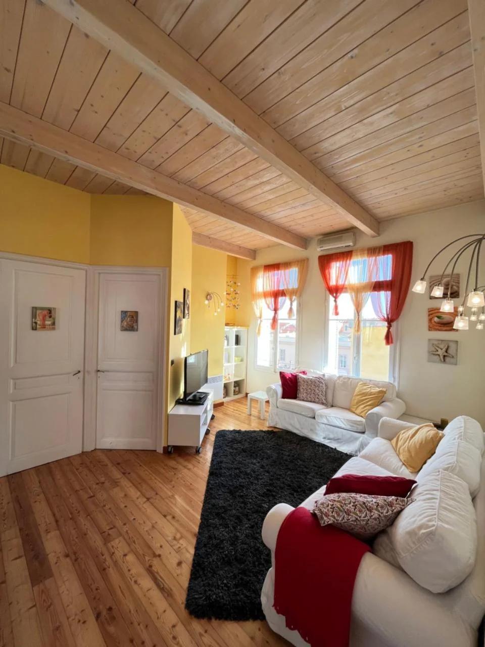 Maison RE- apartment in the center of Menton foto