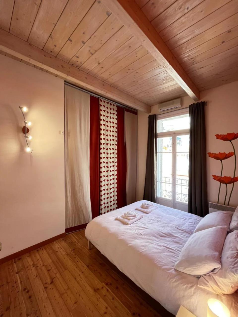 Maison RE- apartment in the center of Menton foto