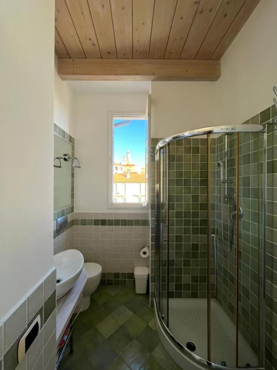 Maison RE- apartment in the center of Menton foto