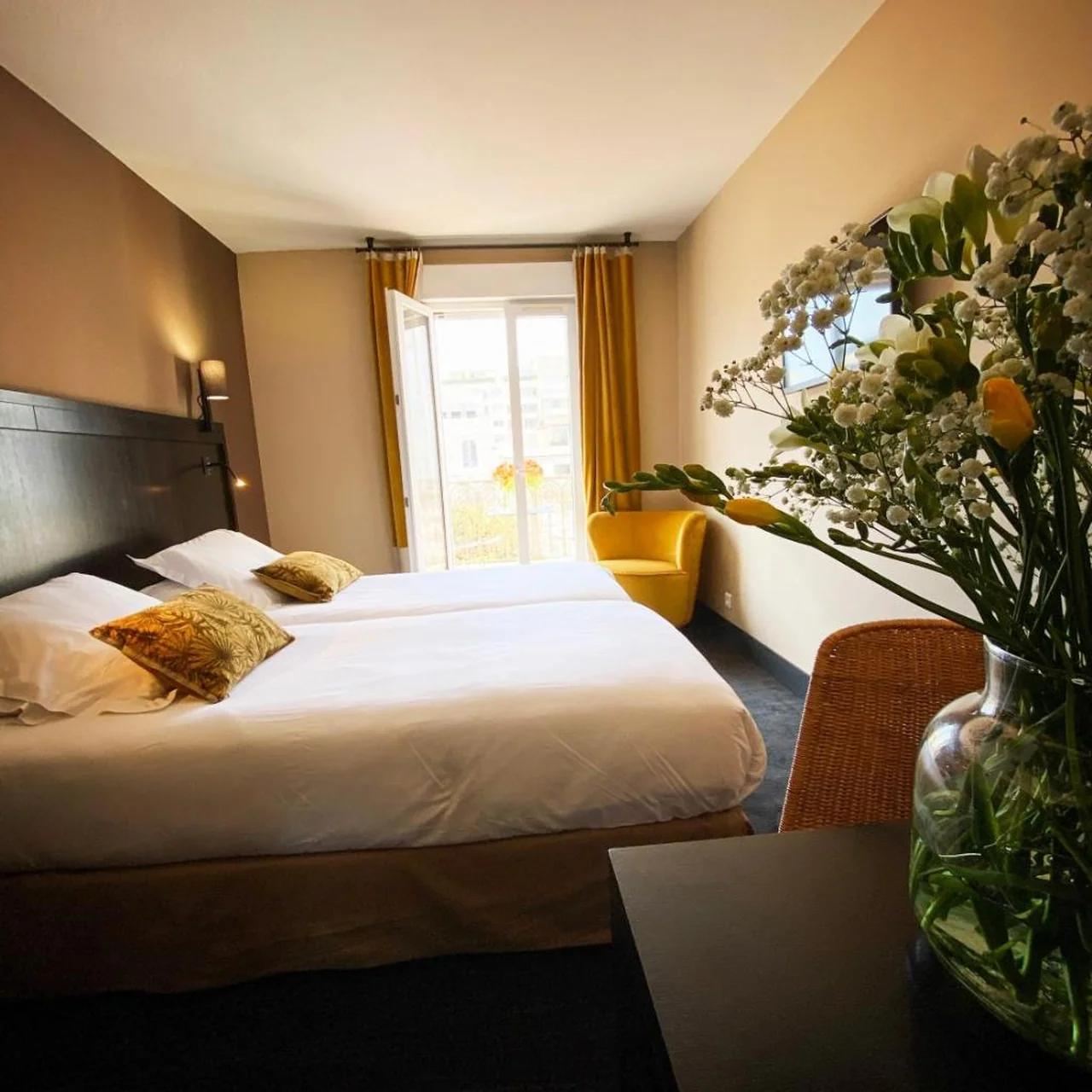 Hotel Molière photo