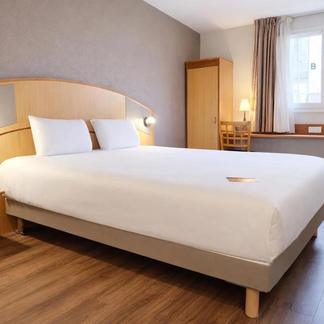 Kyriad Hotel Montpellier Centre Antigone foto