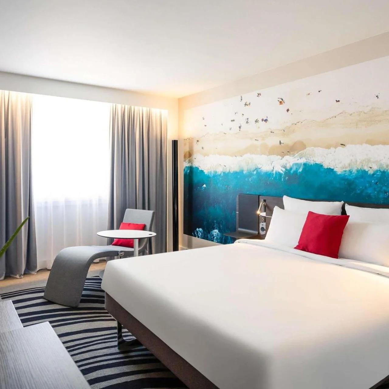 Novotel Bordeaux Centre Ville photo