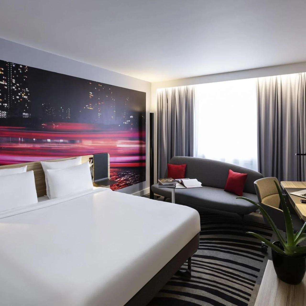 Novotel Bordeaux Centre Ville photo