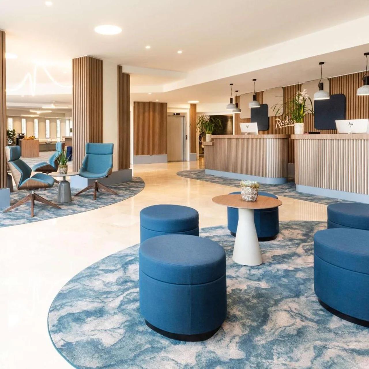Radisson Hotel Nice Airport photo