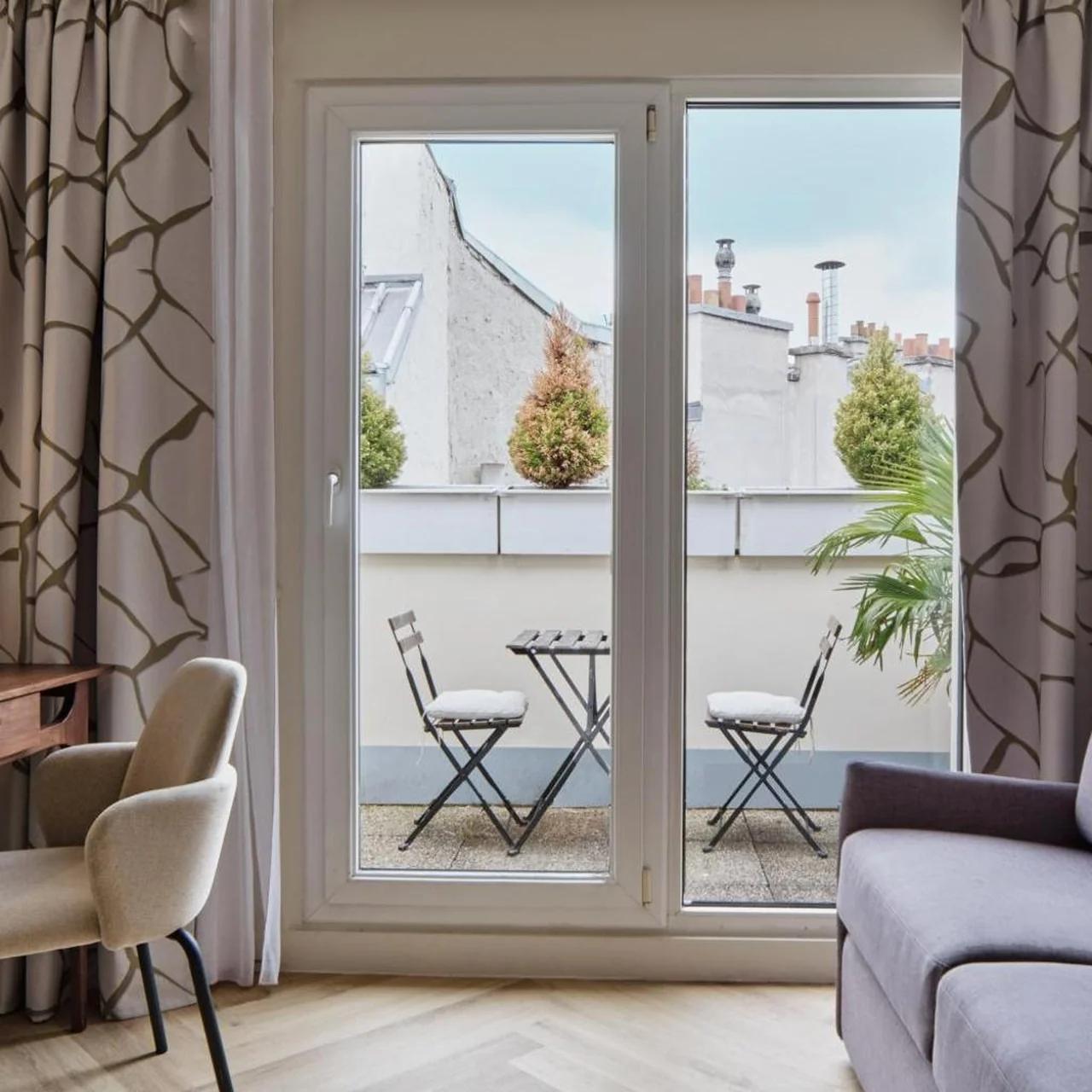 Posy Hotel by Happyculture photo