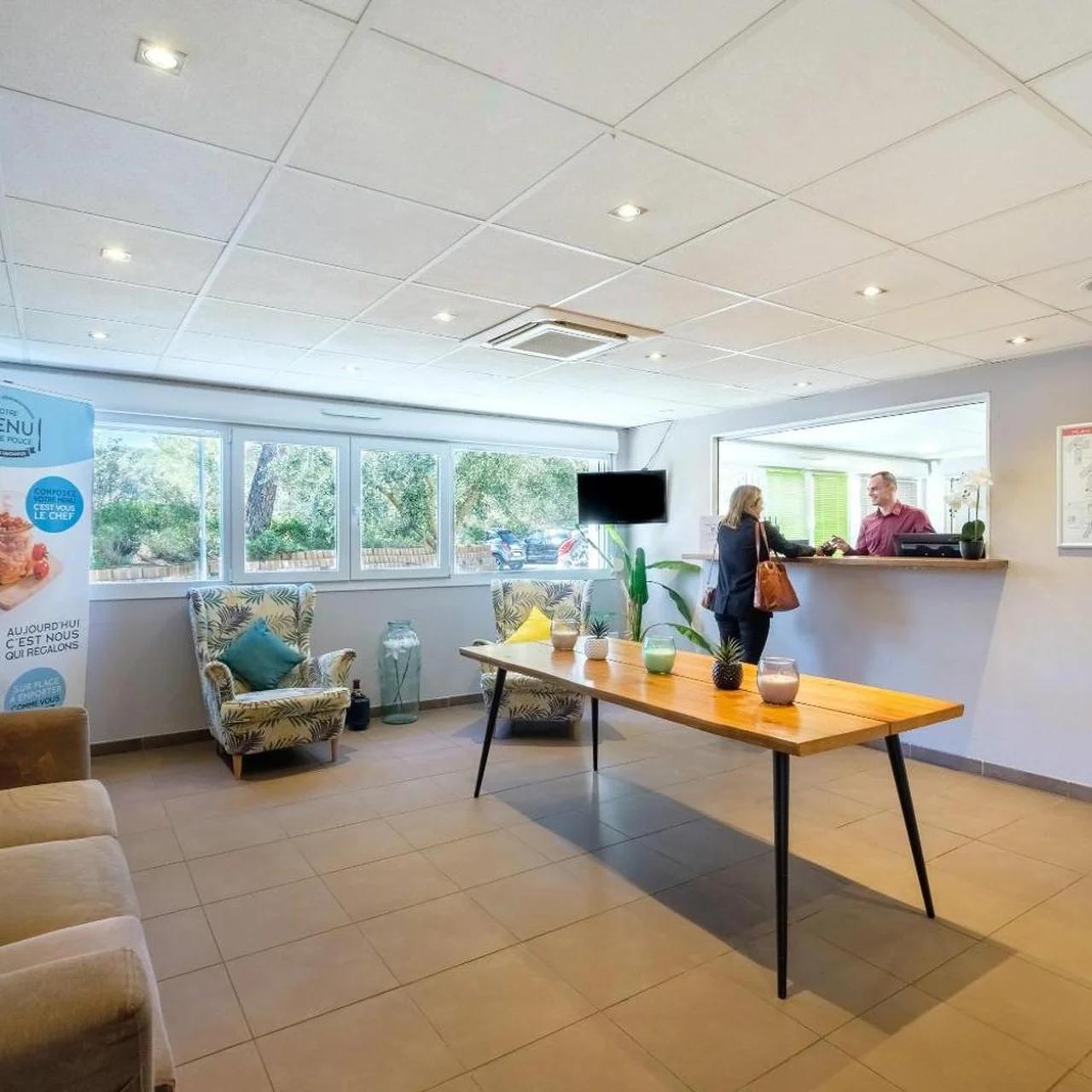 Comfort Aparthotel Antibes Le Maestria foto