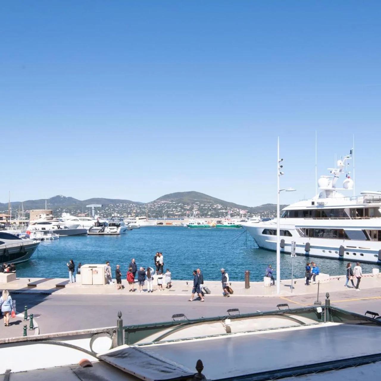 RARE! Appartement, 100m2, Climatisé - Port de Saint-Tropez photo