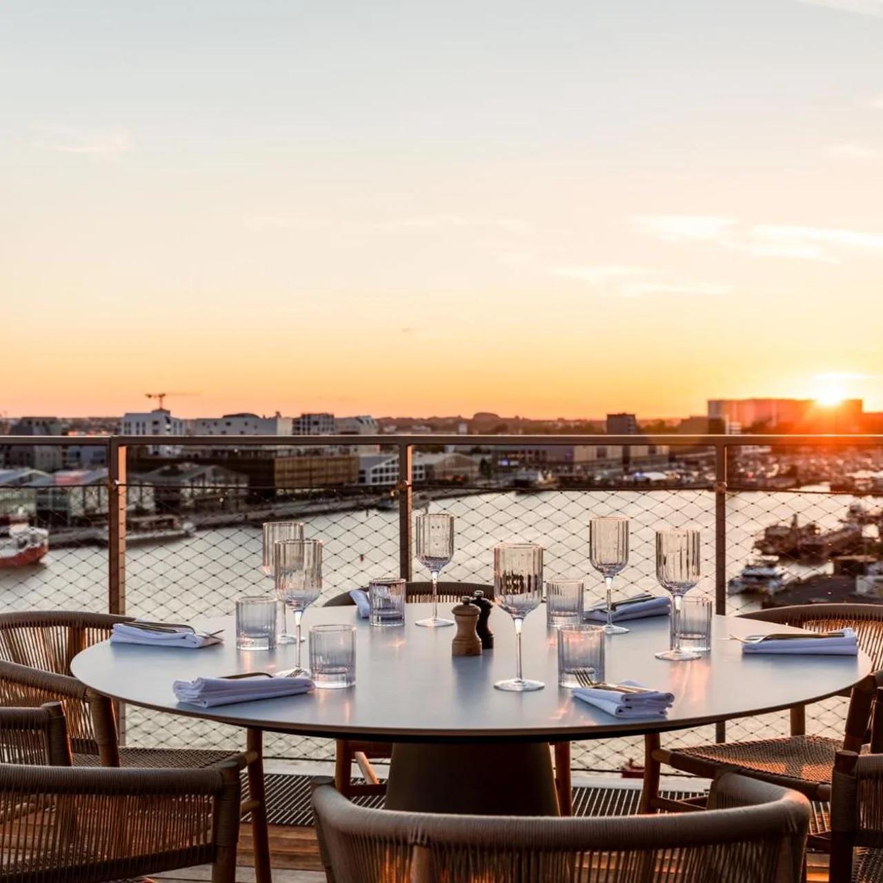 Renaissance Bordeaux Hotel photo