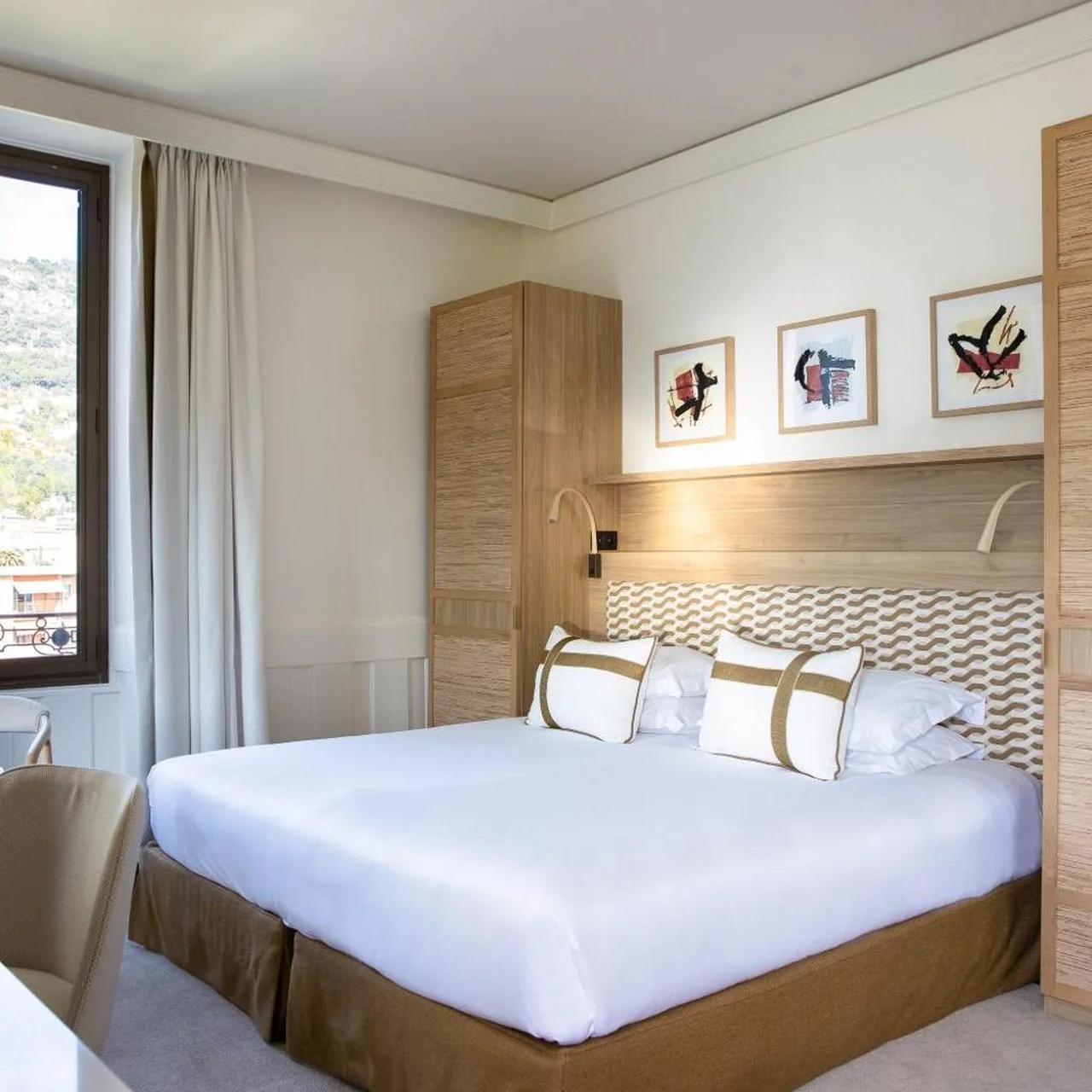 Hotel Royal-Riviera photo