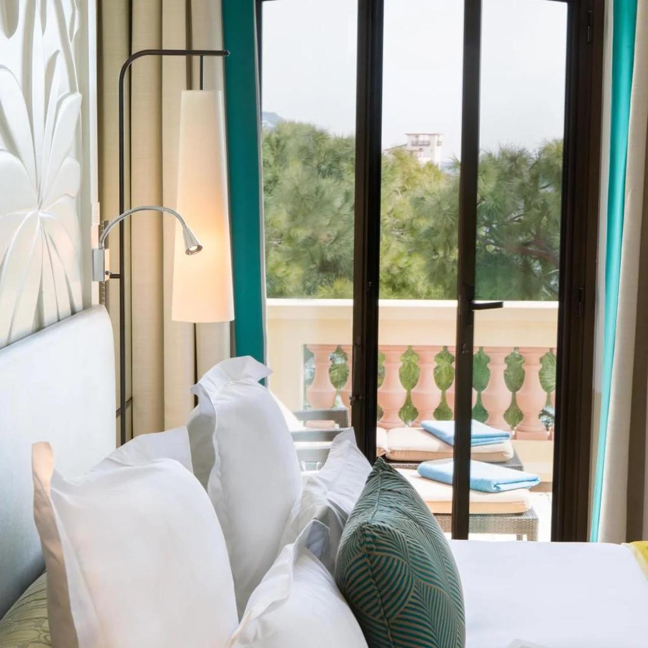 Hotel Royal-Riviera photo
