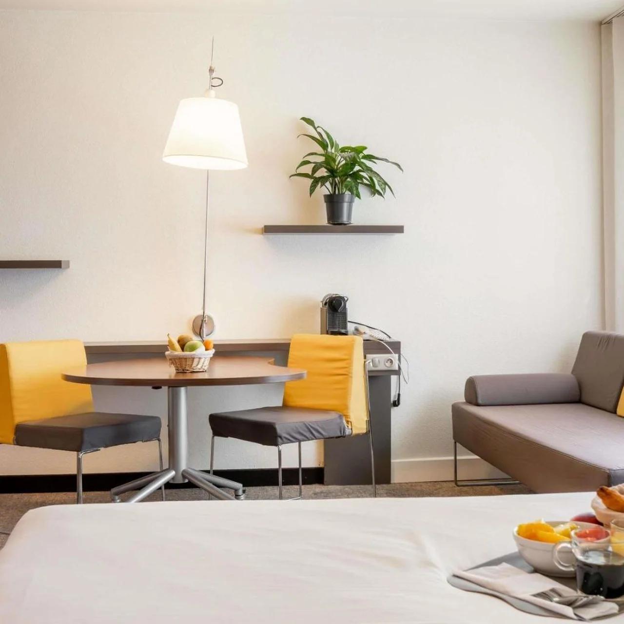Novotel Suites Cannes Centre photo