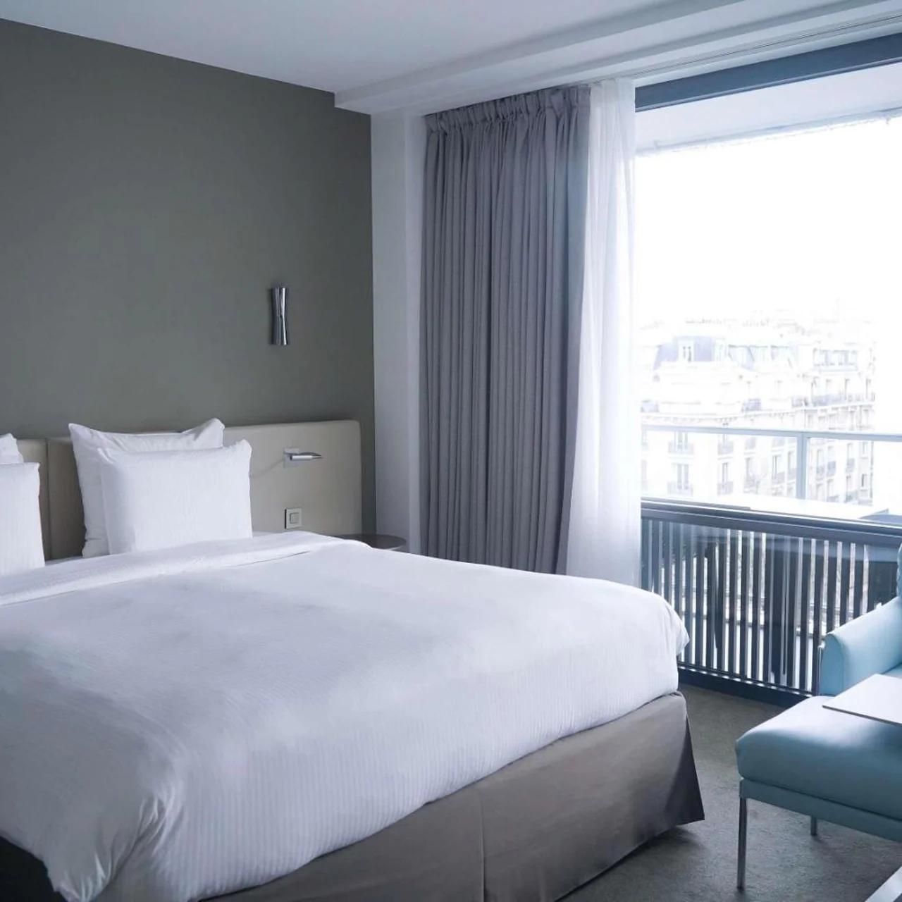 Pullman Paris Tour Eiffel photo