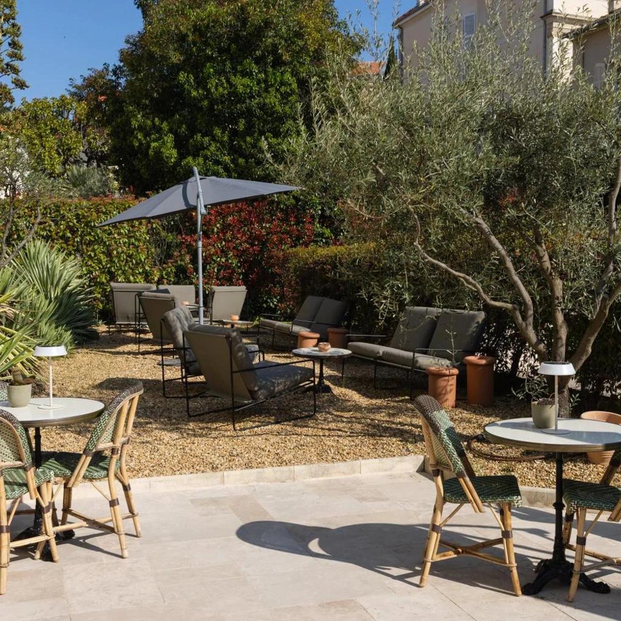 Hotel Verlaine photo