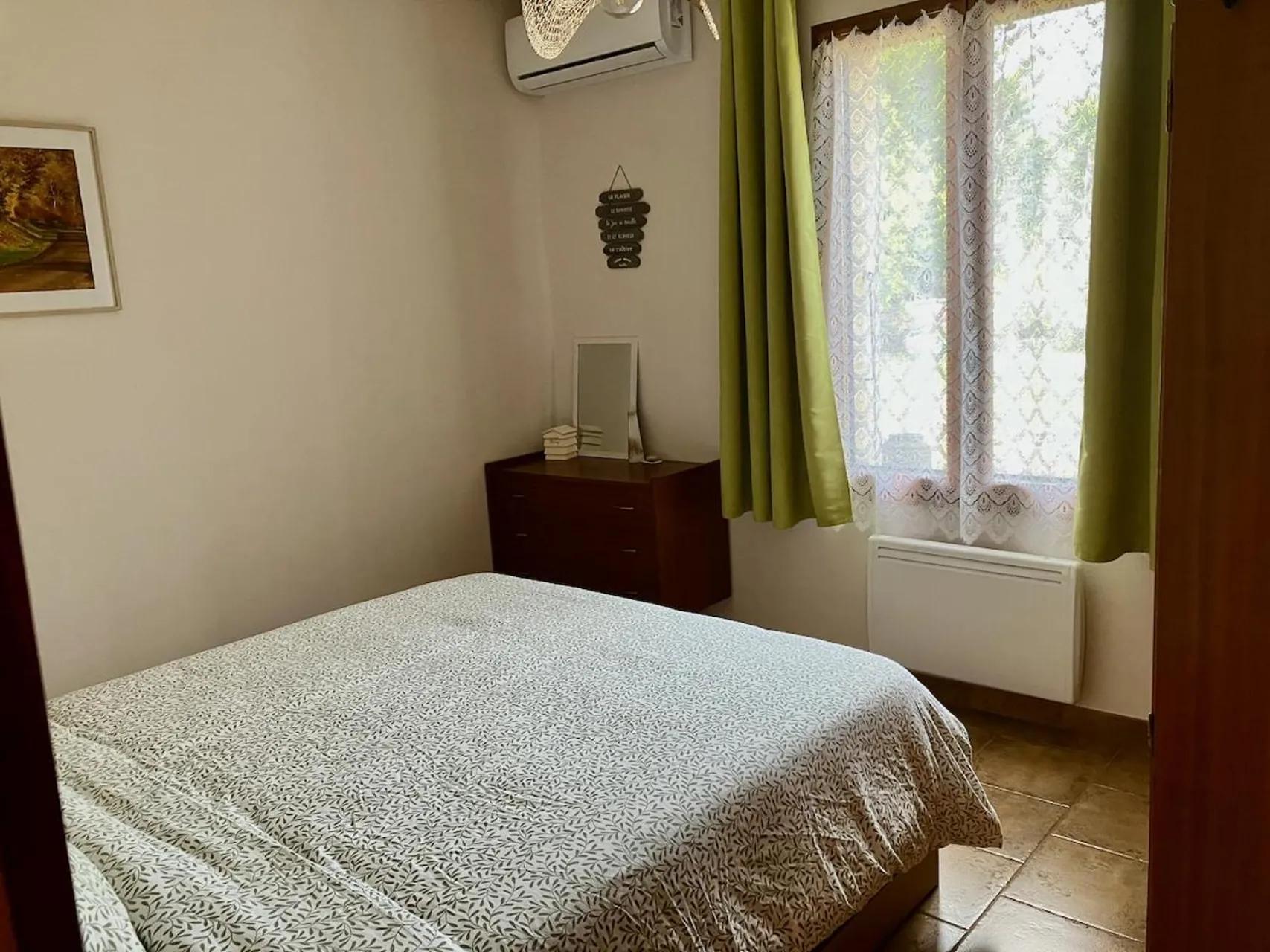 Windmill Cottage of Monpazier - 3-Star Tourism Rated Holiday Home with Air-Con photo
