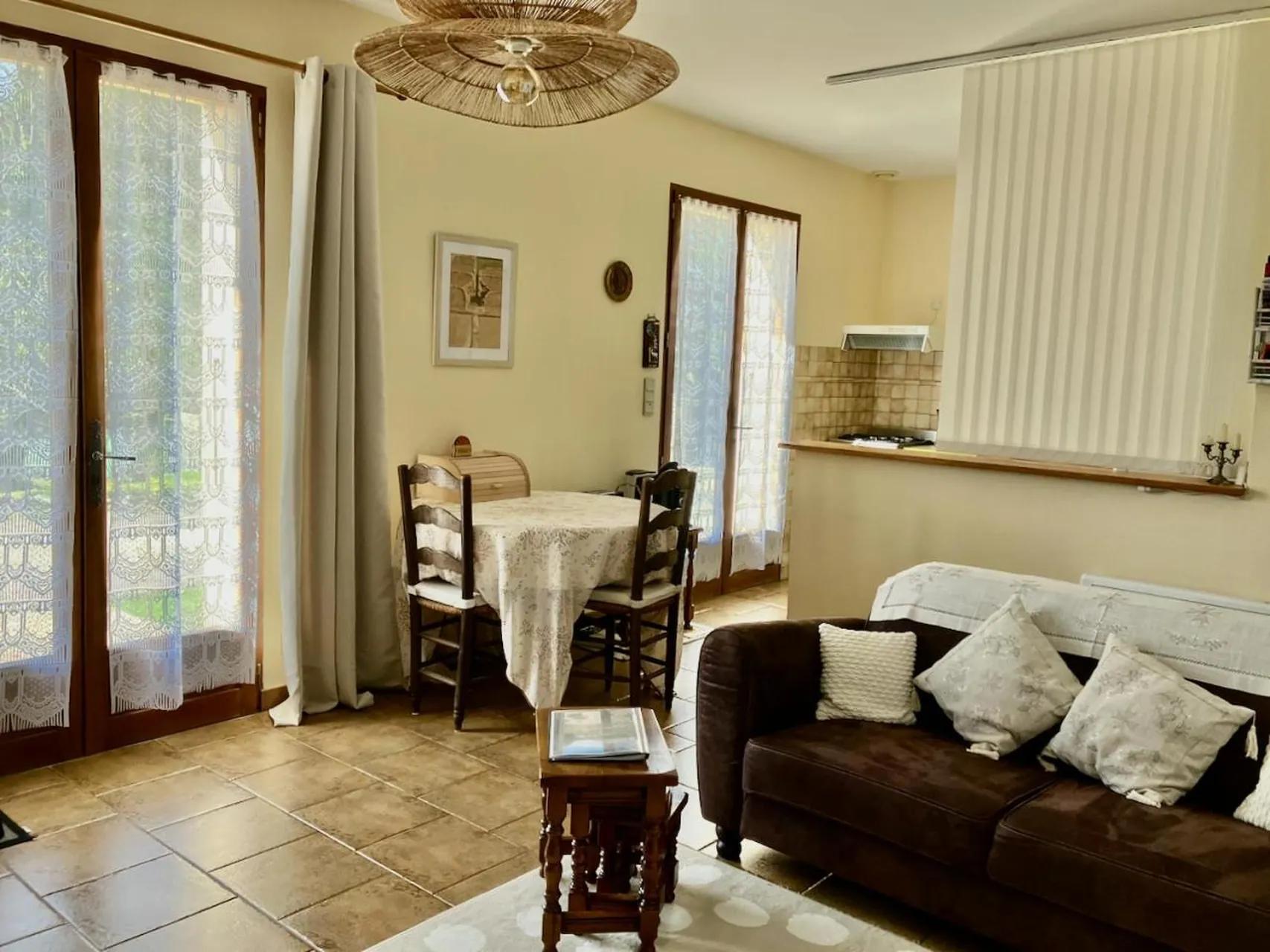 Windmill Cottage of Monpazier - 3-Star Tourism Rated Holiday Home with Air-Con photo