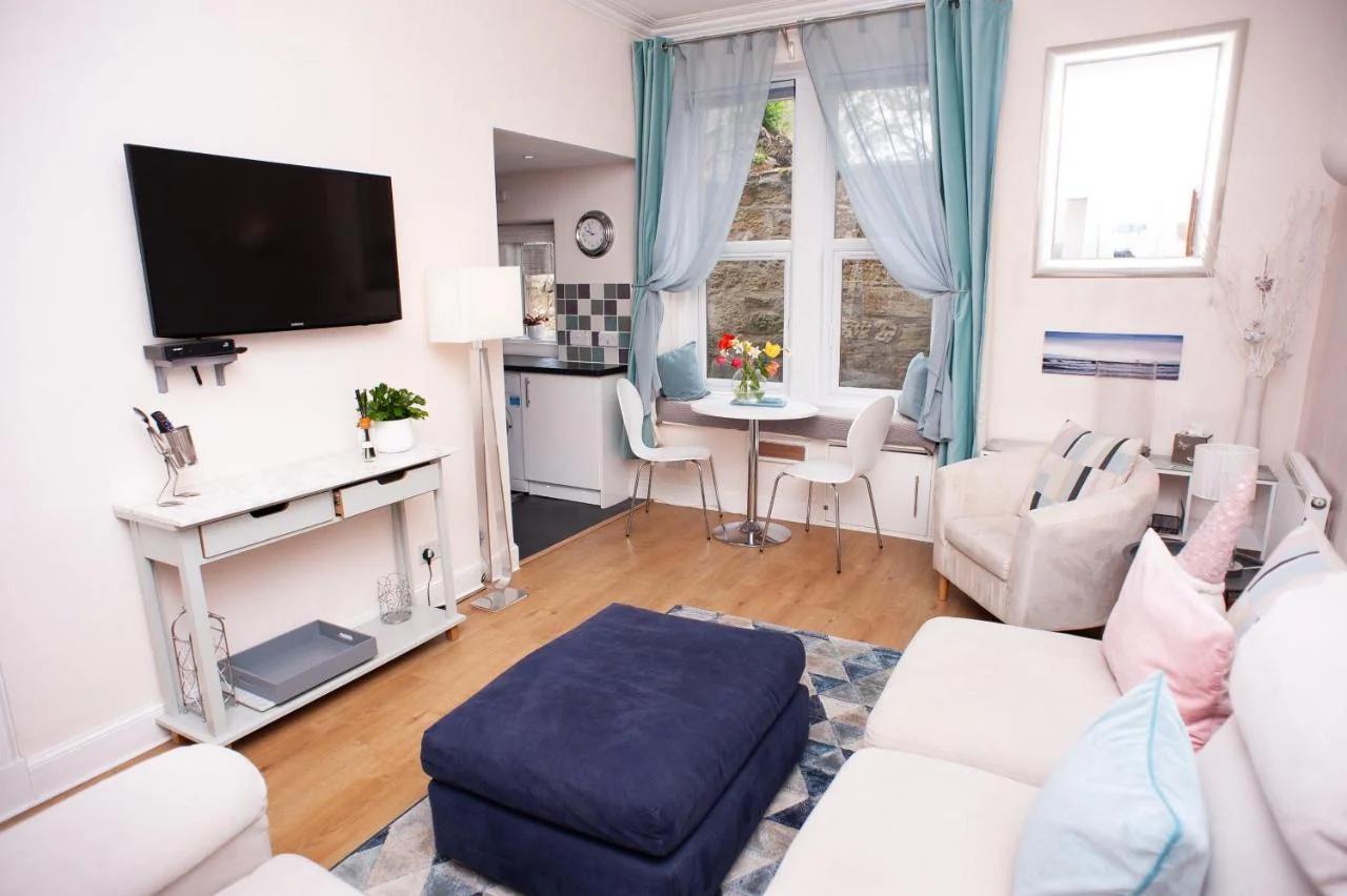 Bees Townhouse- Cupar photo