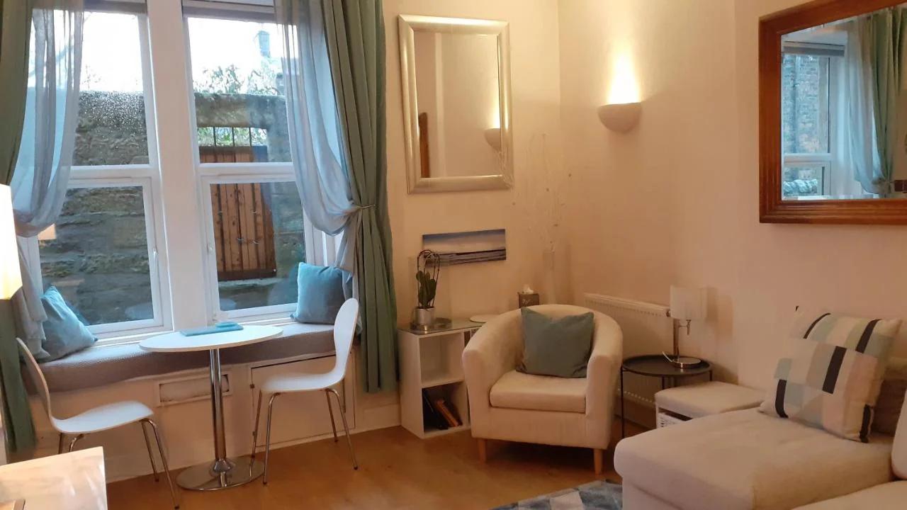Bees Townhouse- Cupar photo