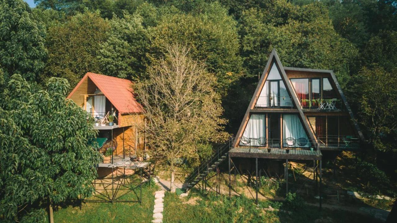 Cottage lima photo