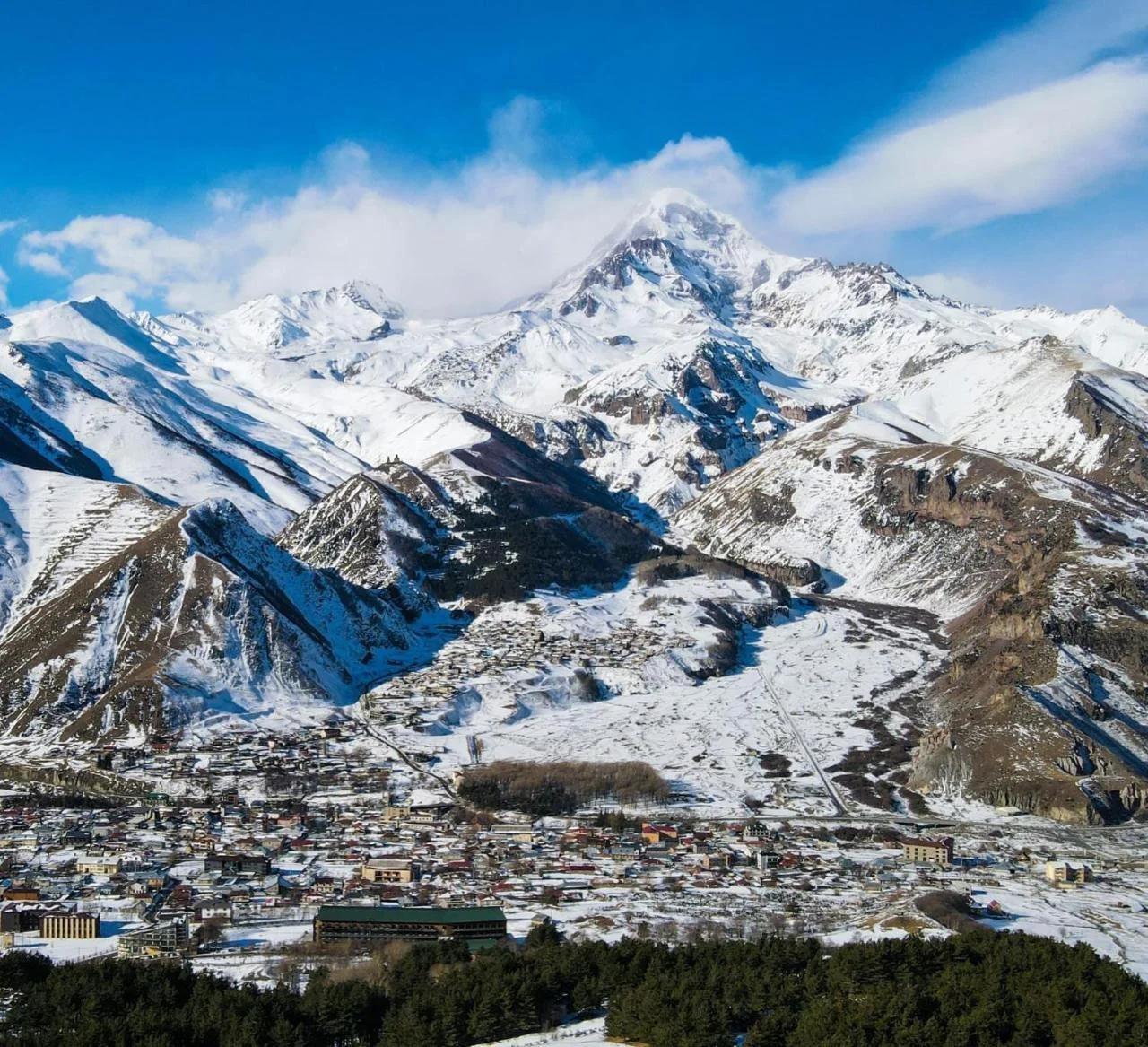Hotel Axien Kazbegi foto