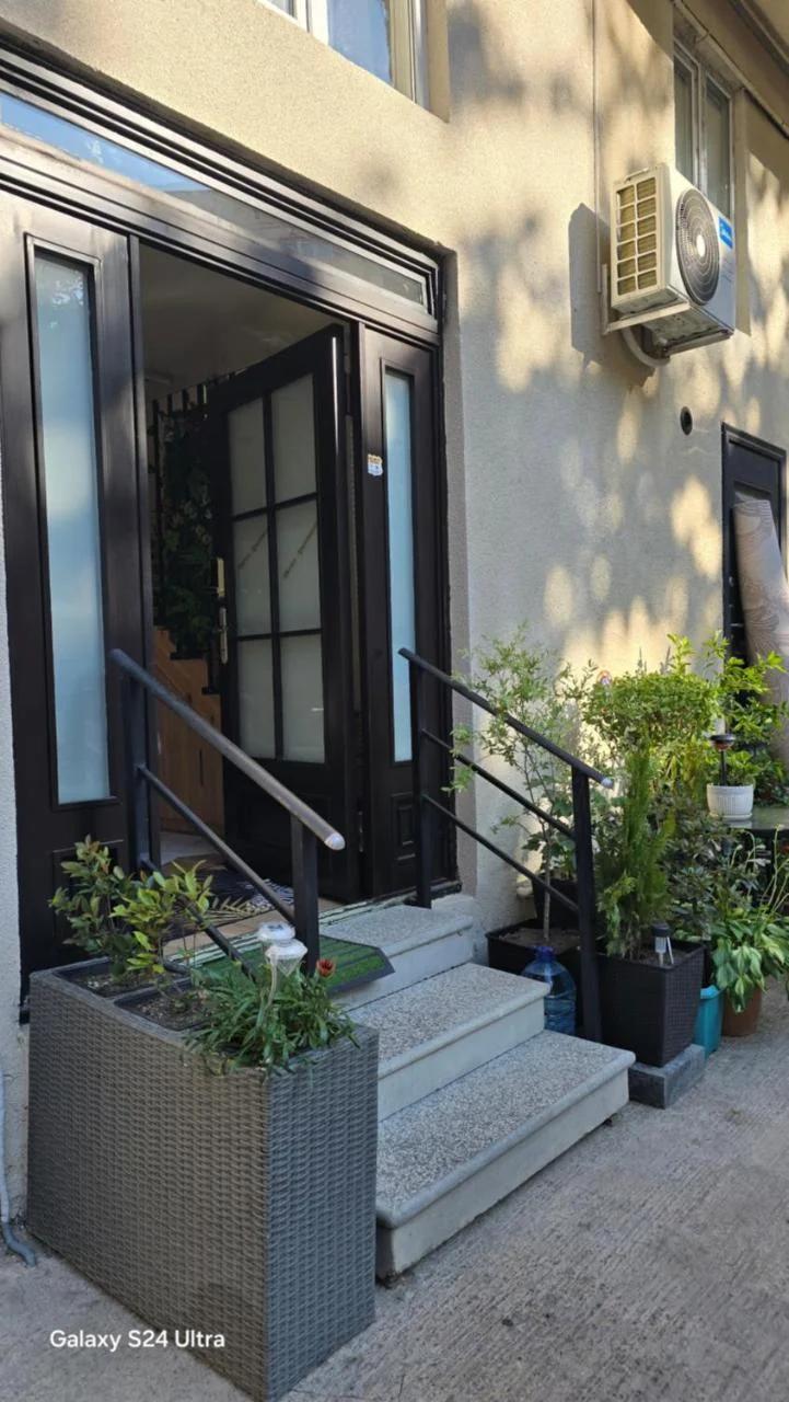 Maries apartment photo