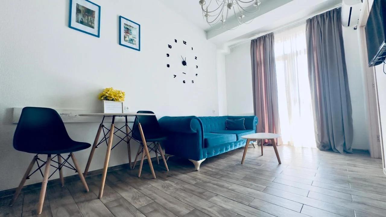 Studio apartment with balcony in Tbilisi photo