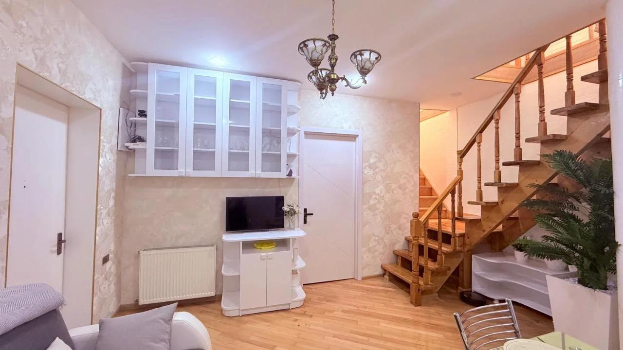 Tamuna apartment photo