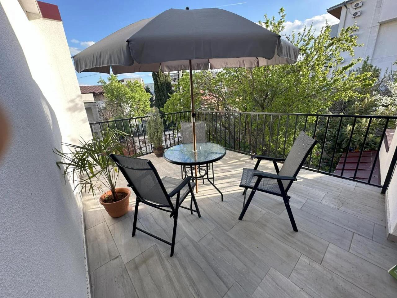 Three Palms House foto