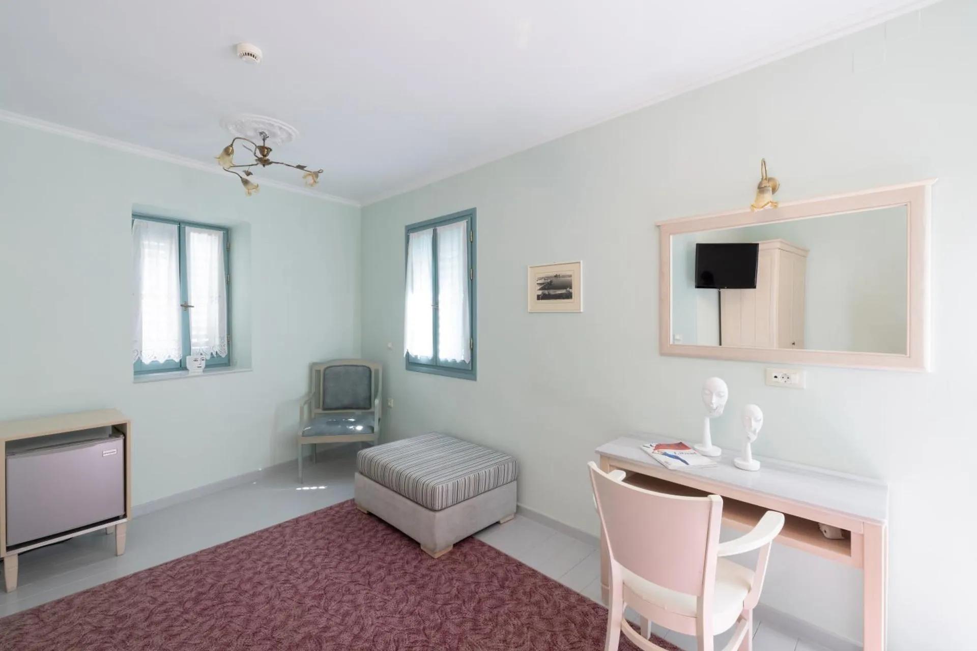 999 Luxury Hotel photo