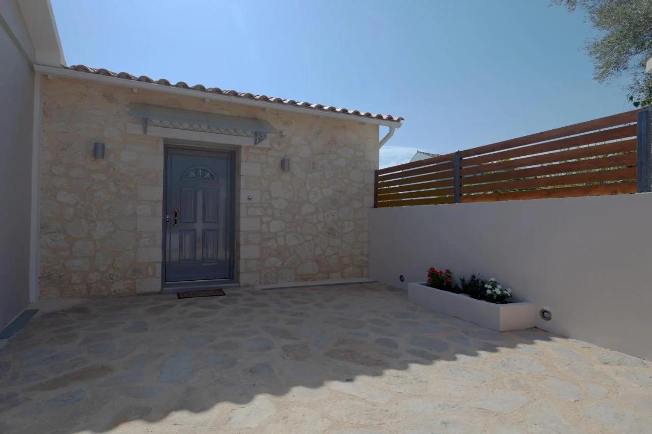 Amoroza Villa photo