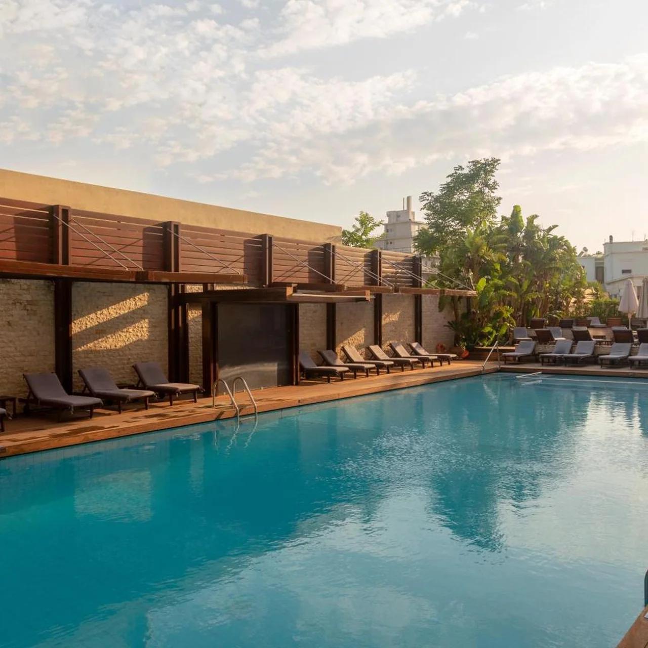 Athineon Hotel
