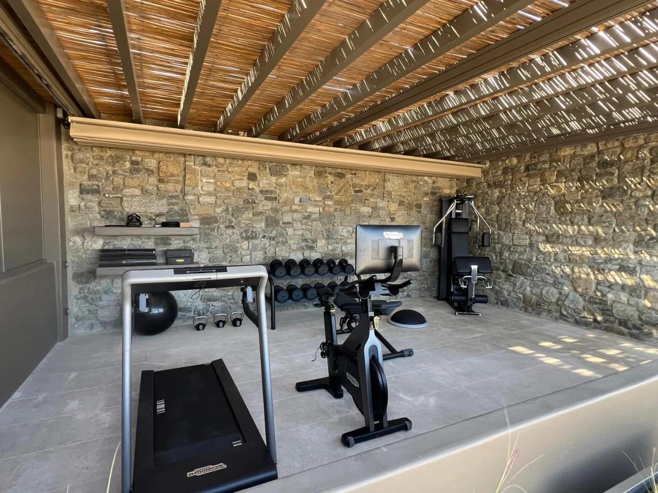 Bonzoe Suites & Villas photo