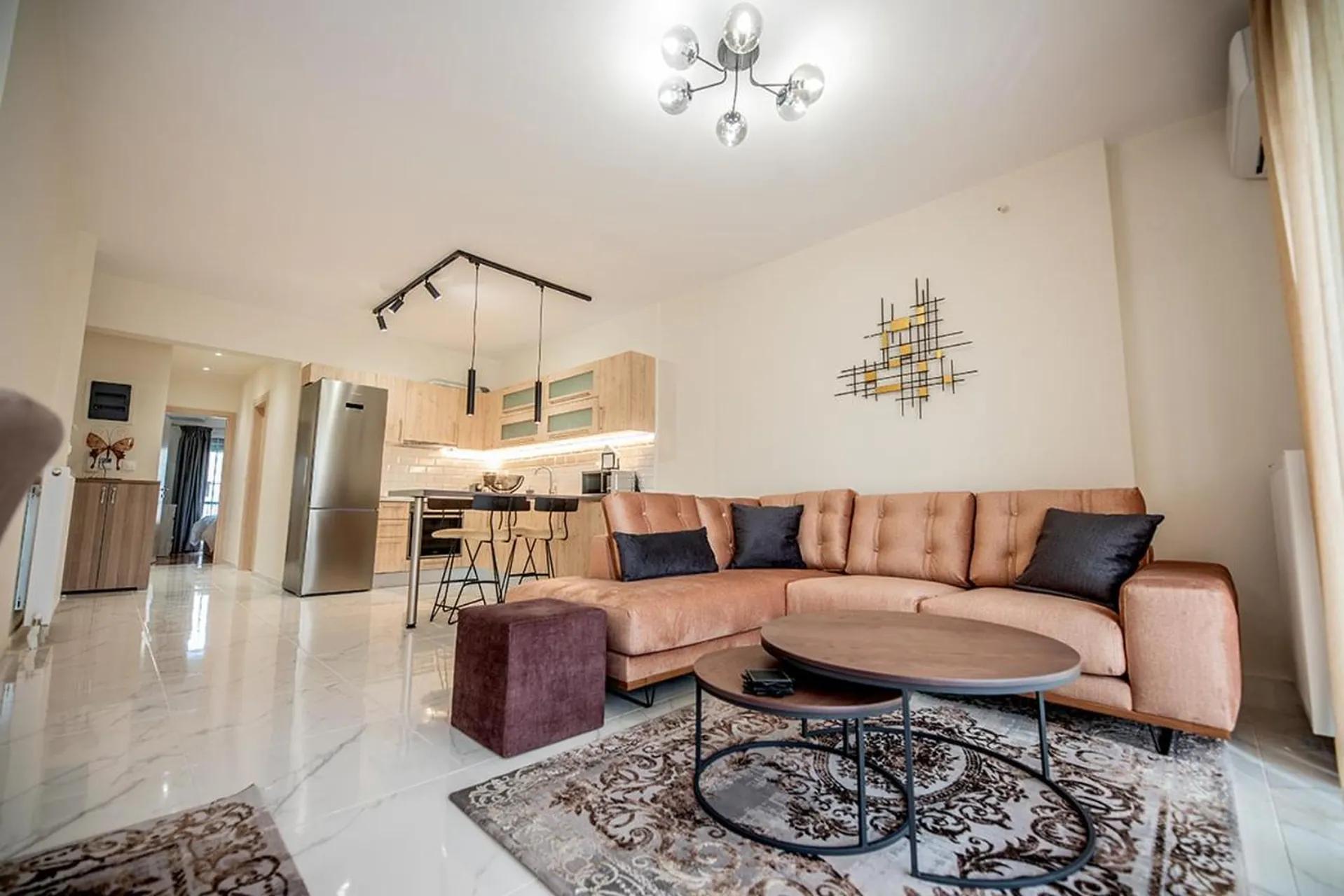 Central Luxury Apartment