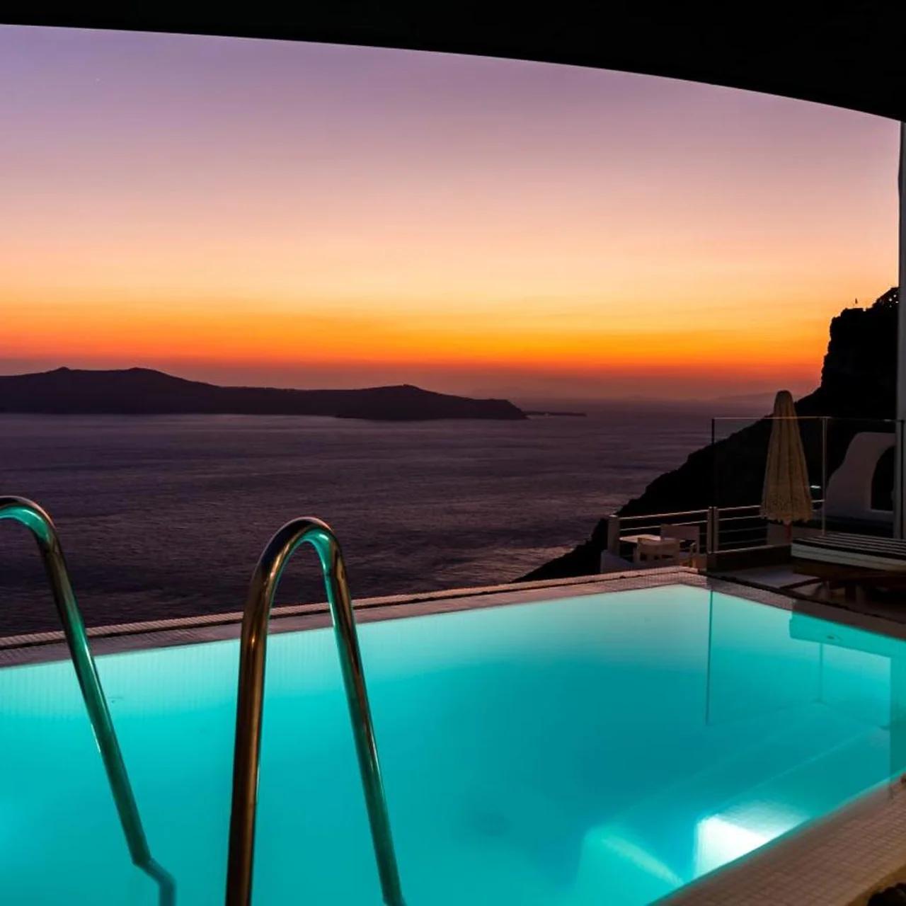 Daydream Luxury Suites photo