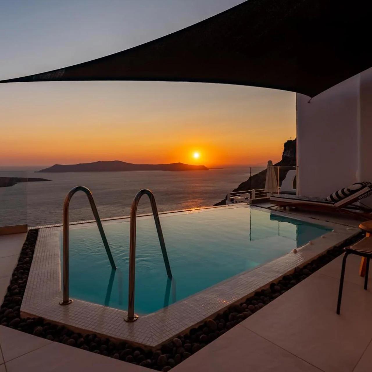 Daydream Luxury Suites photo