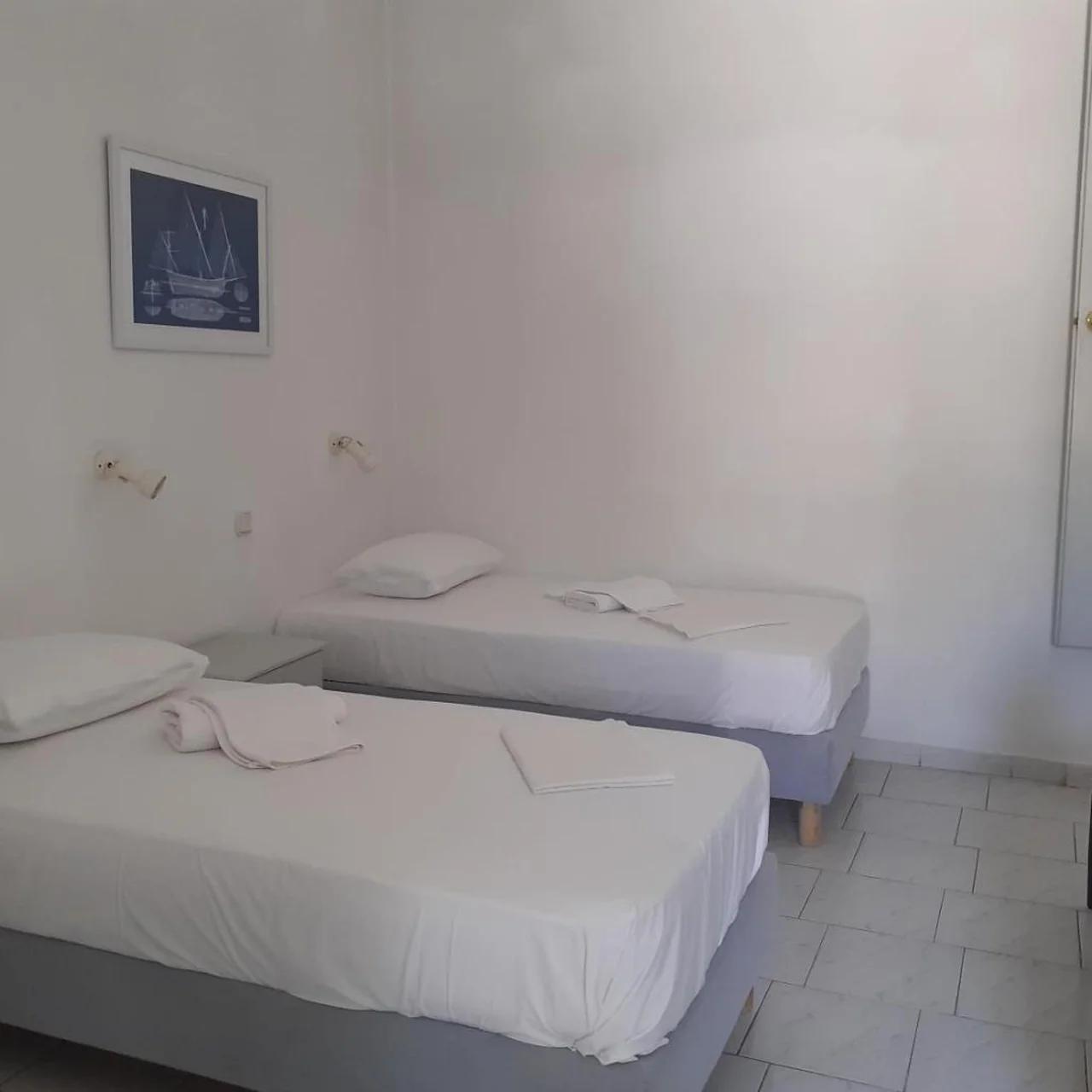 Diana Rooms photo